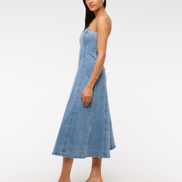 Abercrombie & Fitch The A&F Mila Strapless Denim Midi Dress - Picture 4 of 5